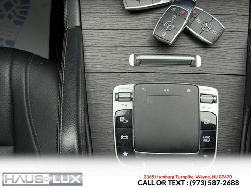 Used 2020 Mercedes-Benz GLE 350 4MATIC w/ AMG Line Exterior image 31