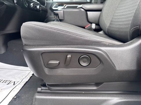 Used 2022 GMC Sierra 1500 SLE image 15