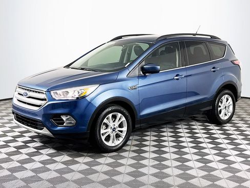 Used 2018 Ford Escape SEL image 4