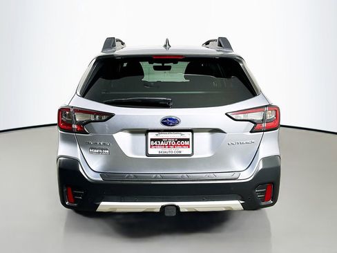 Used 2020 Subaru Outback Limited AWD/4WD image 6
