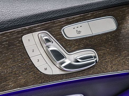 Used 2019 Mercedes-Benz C 300 Sedan image 21