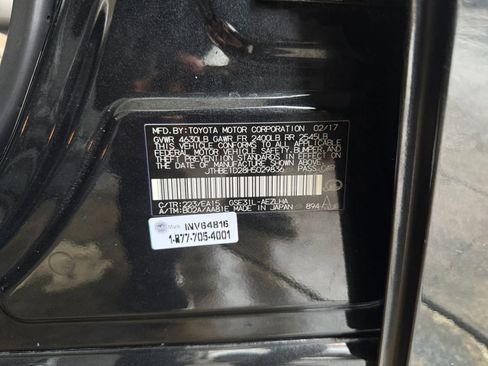 Used 2017 Lexus IS 350 image 20