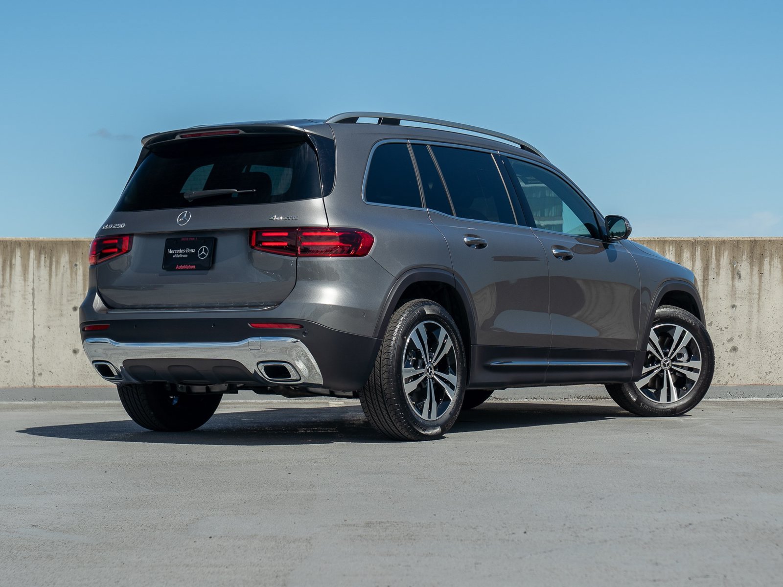 Certified 2026 Mercedes-Benz GLB 250 4MATIC image 4