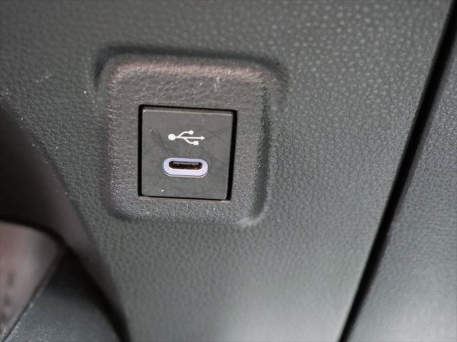Certified 2025 Toyota Corolla LE FWD image 21