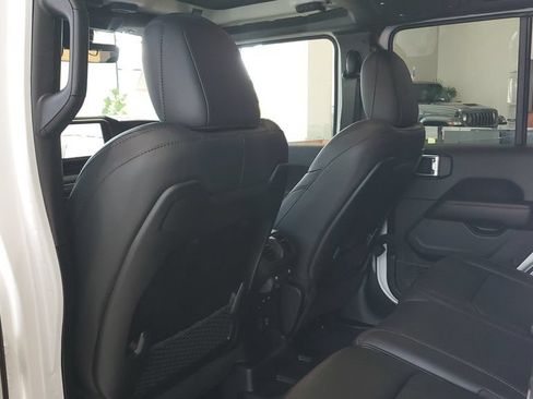 New 2026 Jeep Wrangler Unlimited Rubicon 392 w/ Quick Order Package 27X Moab AWD/4WD image 16