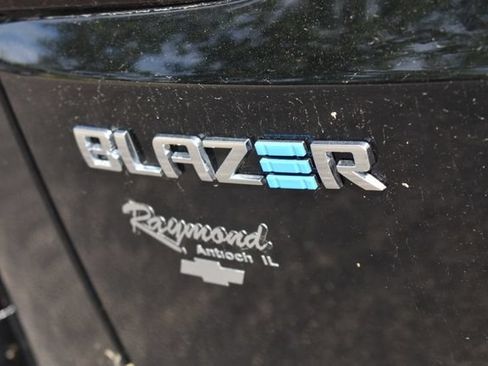 New 2026 Chevrolet Blazer EV LT AWD/4WD image 18