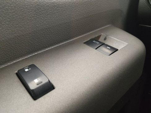 Used 2012 Ford F250 XLT w/ XLT Value Pkg image 27