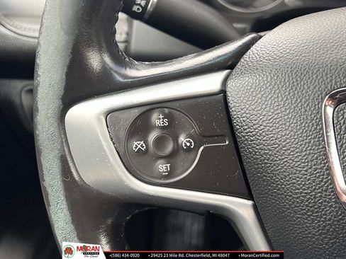 Used 2020 GMC Acadia SLE w/ Driver Convenience Package image 25