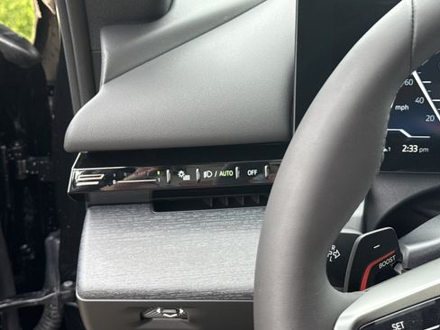 New 2026 BMW 530i xDrive w/ Executive Package image 22