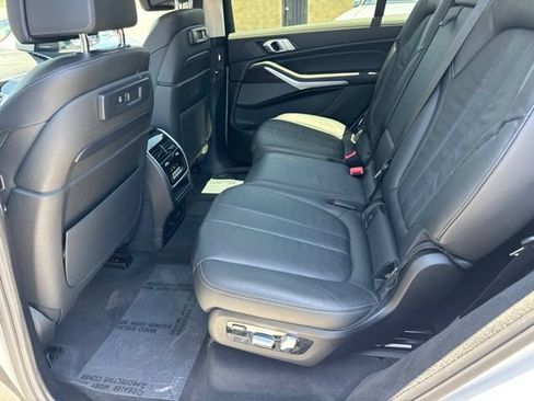 Used 2020 BMW X7 xDrive40i w/ Parking Assistance Package AWD/4WD image 36