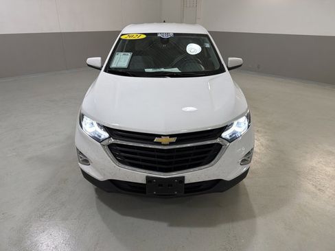 Used 2021 Chevrolet Equinox LT FWD image 3