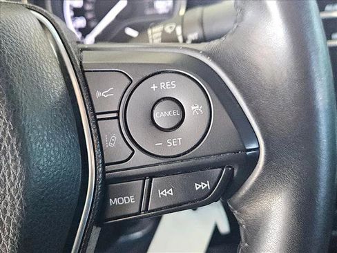 Used 2018 Toyota Camry SE image 12