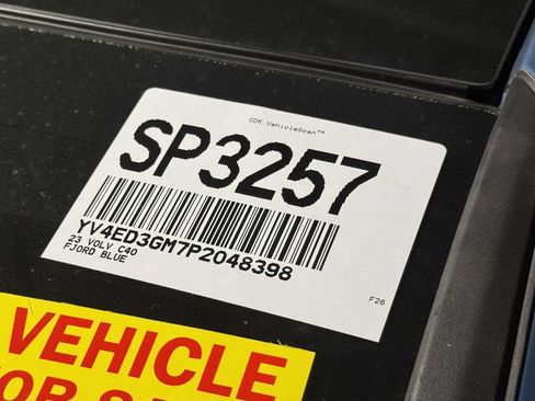 Used 2023 Volvo C40 P8 Recharge Ultimate AWD/4WD image 5
