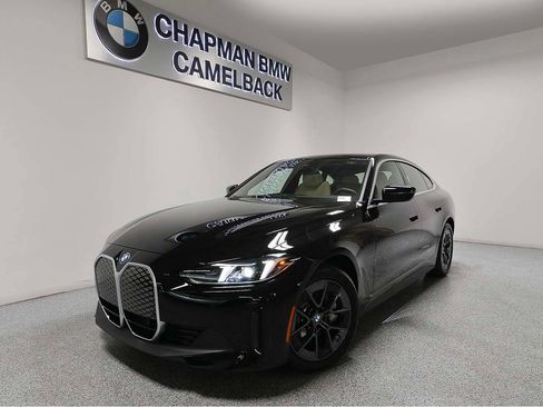 Used 2025 BMW i4 eDrive40 image 1