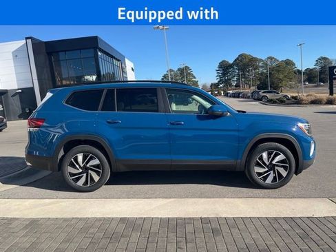 New 2025 Volkswagen Atlas SE FWD image 3