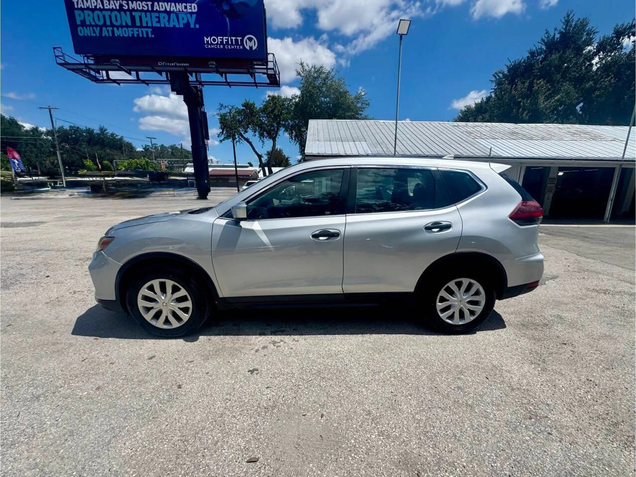 Used 2020 Nissan Rogue S FWD image 6