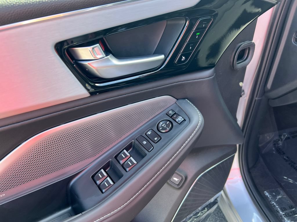 Certified 2026 Acura MDX w/ Technology Package FWD image 13