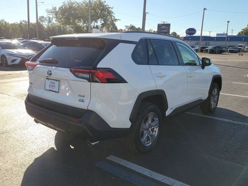 Used 2022 Toyota RAV4 XLE image 3