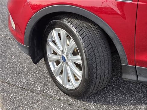 Used 2019 Ford Escape SEL image 27