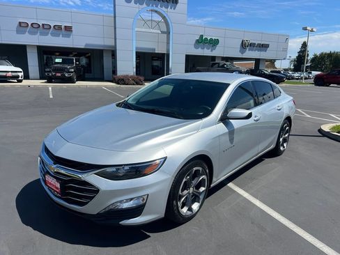 Used 2022 Chevrolet Malibu LT FWD image 6