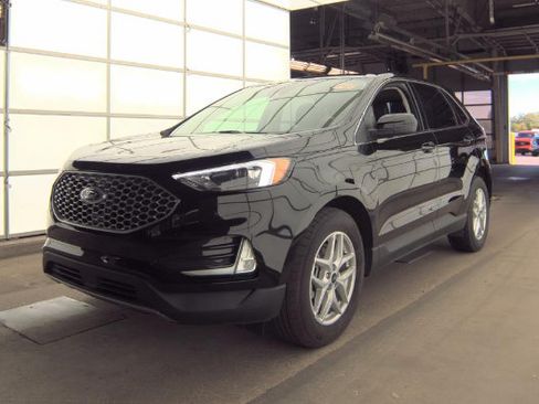 Used 2023 Ford Edge SEL w/ Convenience Package AWD/4WD image 2
