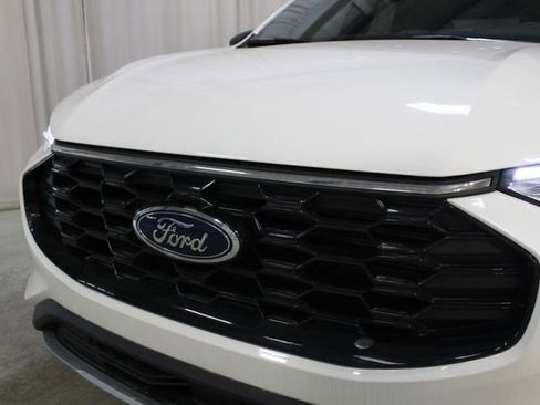 New 2026 Ford Escape ST-Line w/ Tech Pack #1 AWD/4WD image 27