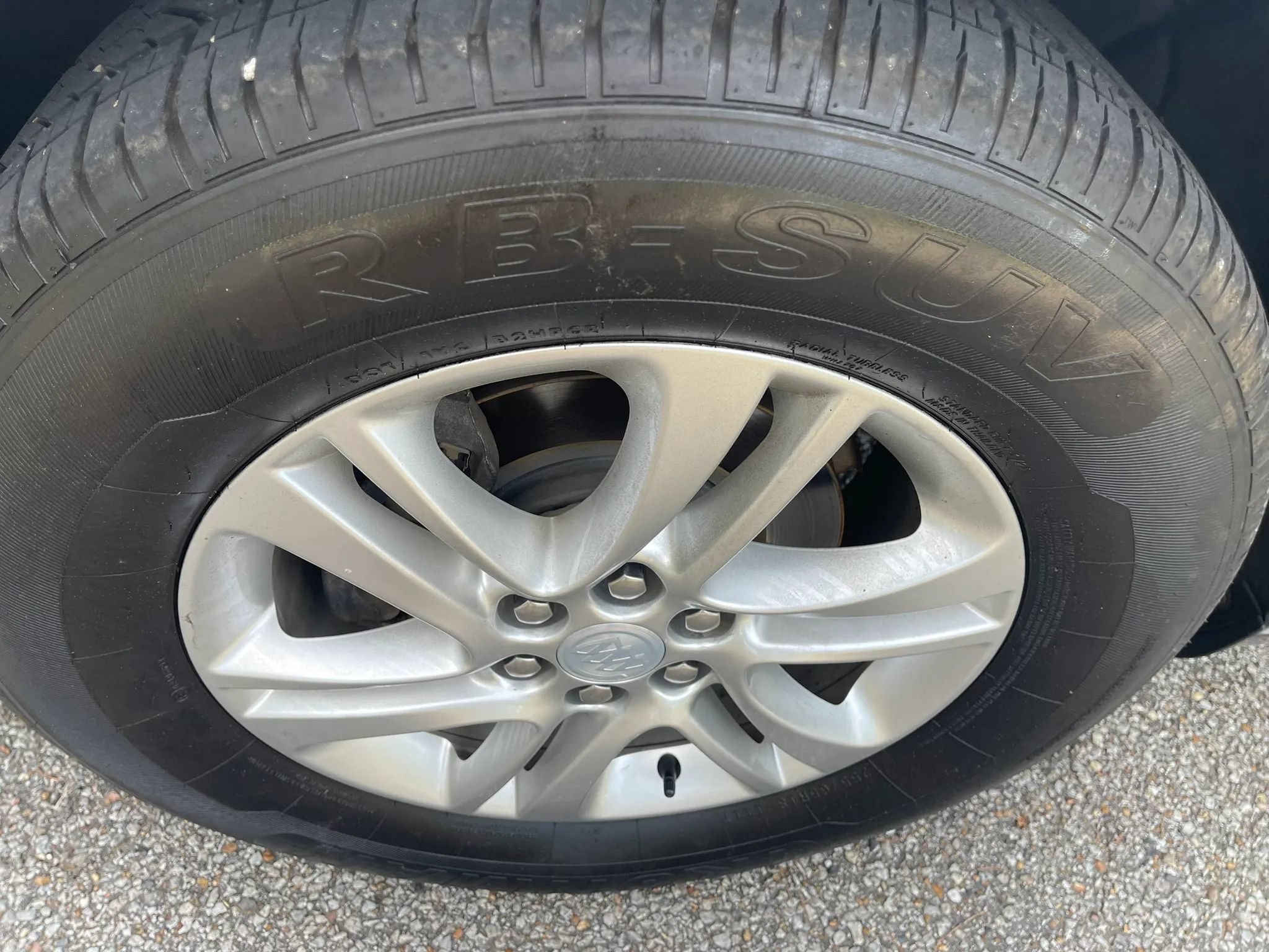 Used 2019 Buick Enclave Essence FWD image 9