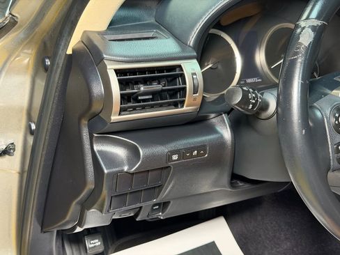 Used 2014 Lexus IS 250 image 33