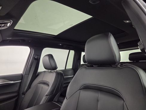 New 2026 Jeep Grand Cherokee Limited w/ Limited Altitude Package RWD image 22