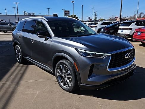Used 2024 INFINITI QX60 Luxe image 3