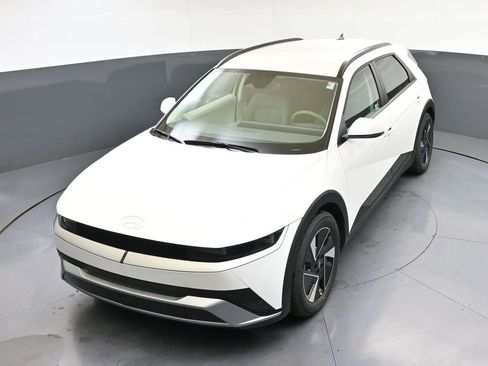 New 2025 Hyundai Ioniq 5 SEL image 43