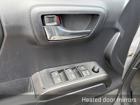 Used 2021 Toyota Tacoma TRD Off-Road AWD/4WD image 28