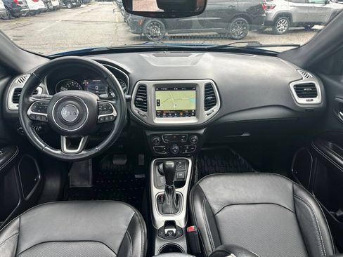 Used 2021 Jeep Compass Latitude w/ Sun and Sound Group AWD/4WD image 16