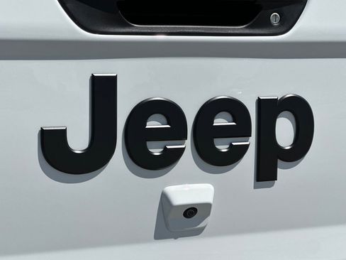 New 2026 Jeep Gladiator Sport AWD/4WD image 27