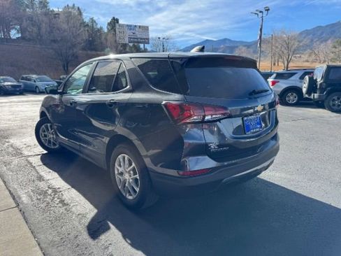 Used 2023 Chevrolet Equinox LT w/ Driver Convenience Package image 5