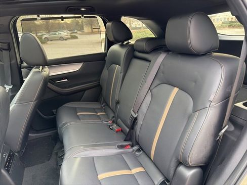 Used 2025 MAZDA CX-70 3.3 Turbo S w/ Premium Package image 21