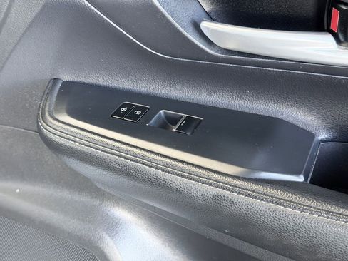 Used 2024 Toyota Grand Highlander XLE image 25