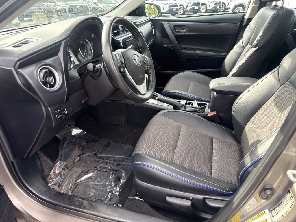 Certified 2017 Toyota Corolla SE w/ SE Premium Package FWD image 14