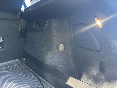 Used 2020 Volvo XC40 T4 Inscription image 61