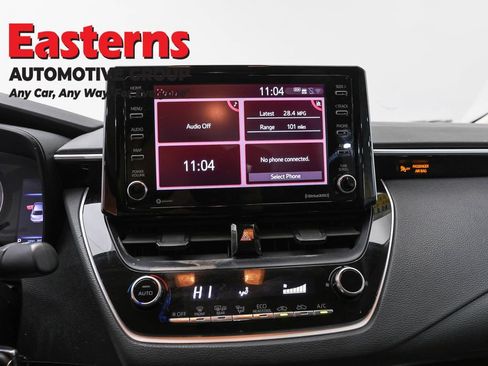Used 2021 Toyota Corolla LE FWD image 11