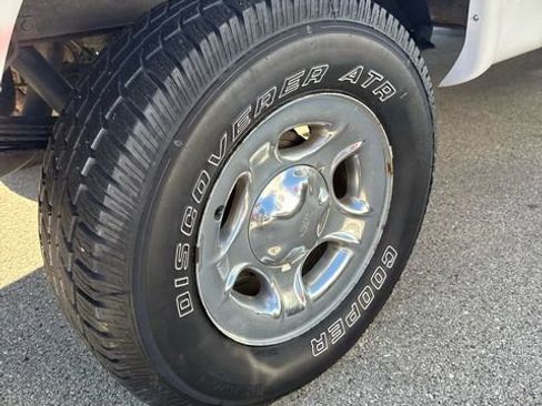 Used 1998 Ford F150 XLT AWD/4WD image 12