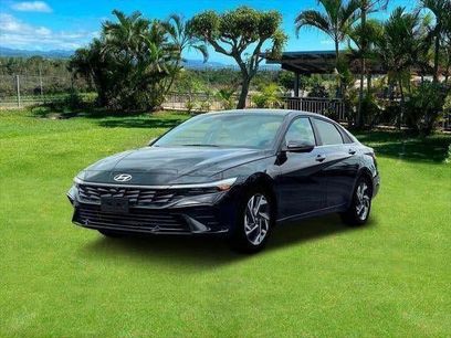 New 2025 Hyundai Elantra Limited