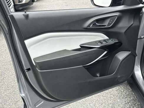 Certified 2024 Chevrolet Trax LT FWD image 16