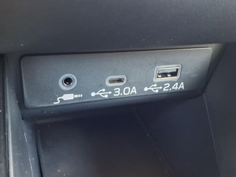 Certified 2025 Subaru Outback Premium image 15