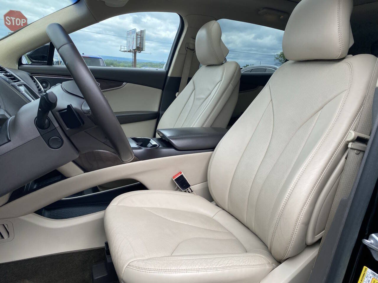 Used 2016 Lincoln MKX Reserve w/ Climate Package AWD/4WD image 12