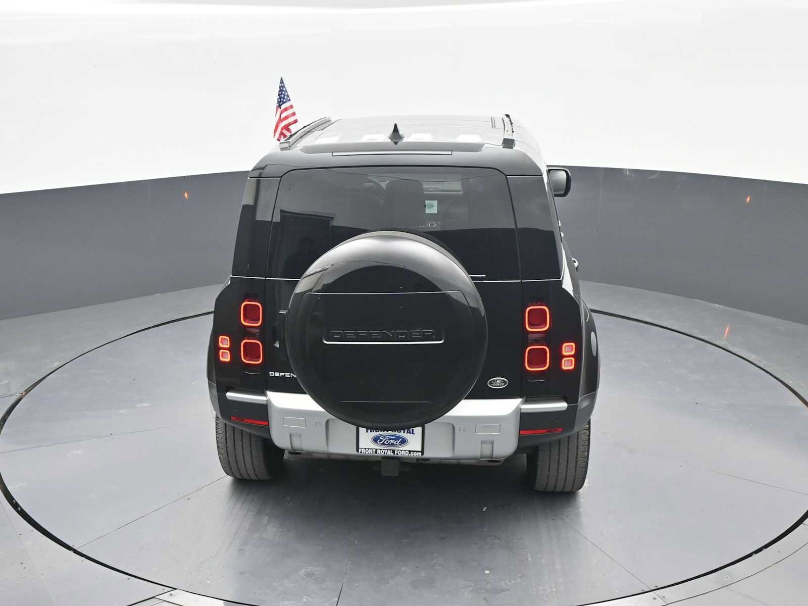 Used 2023 Land Rover Defender 110 SE AWD/4WD image 31