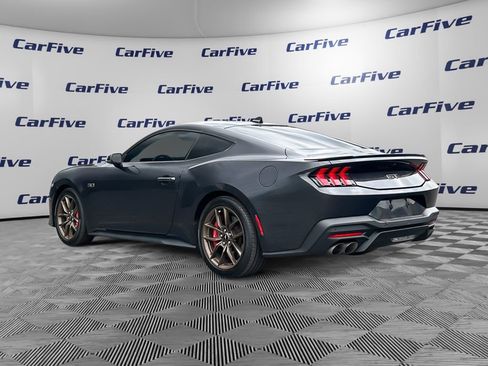 Used 2024 Ford Mustang GT Premium image 3