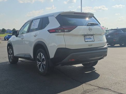 Used 2023 Nissan Rogue SV AWD/4WD image 5
