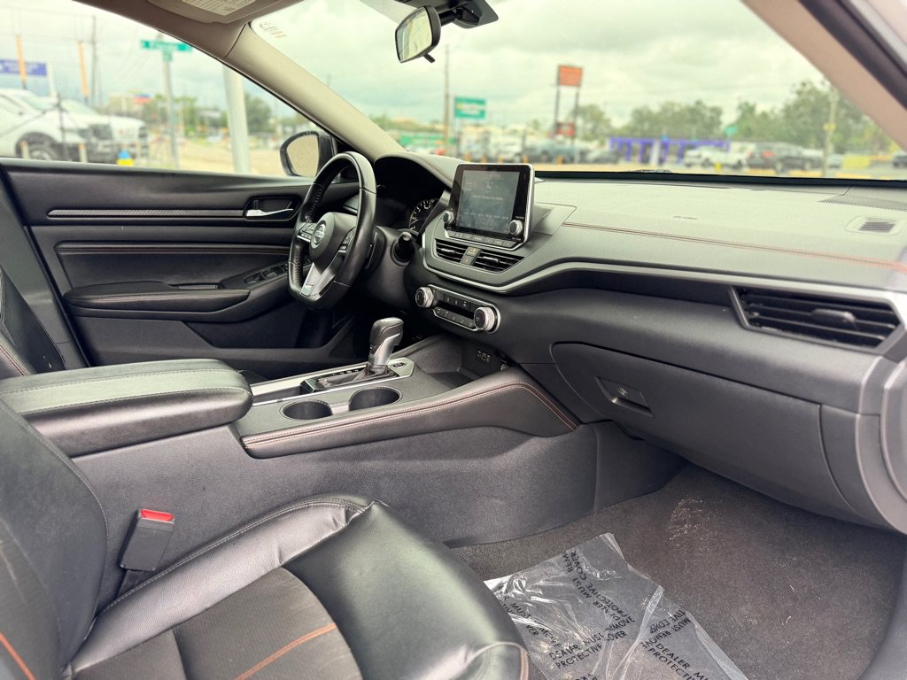 Used 2020 Nissan Altima 2.5 SR FWD image 16