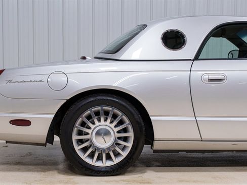 Used 2004 Ford Thunderbird RWD image 14